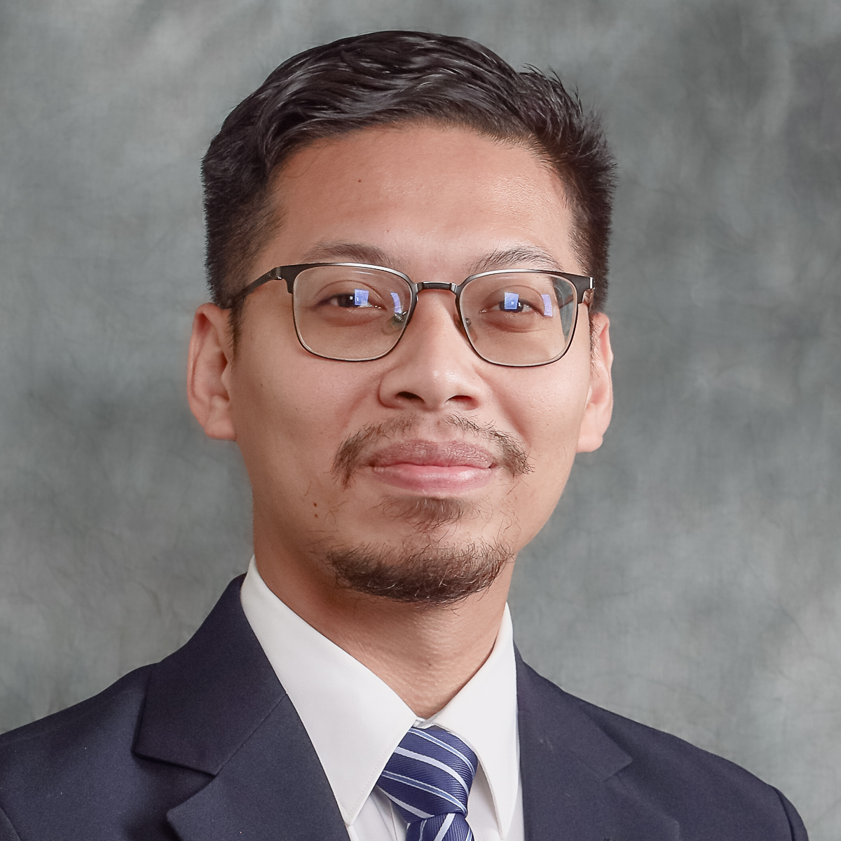 Encik Ahmad Farhan bin Rosli